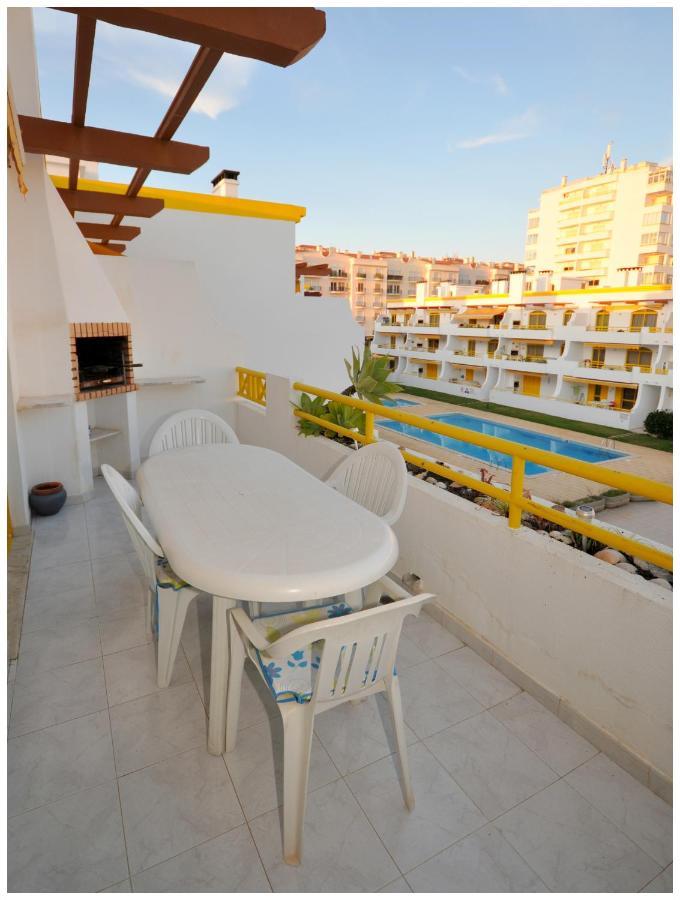 Apartamentos Capitolina Quarteira Kültér fotó