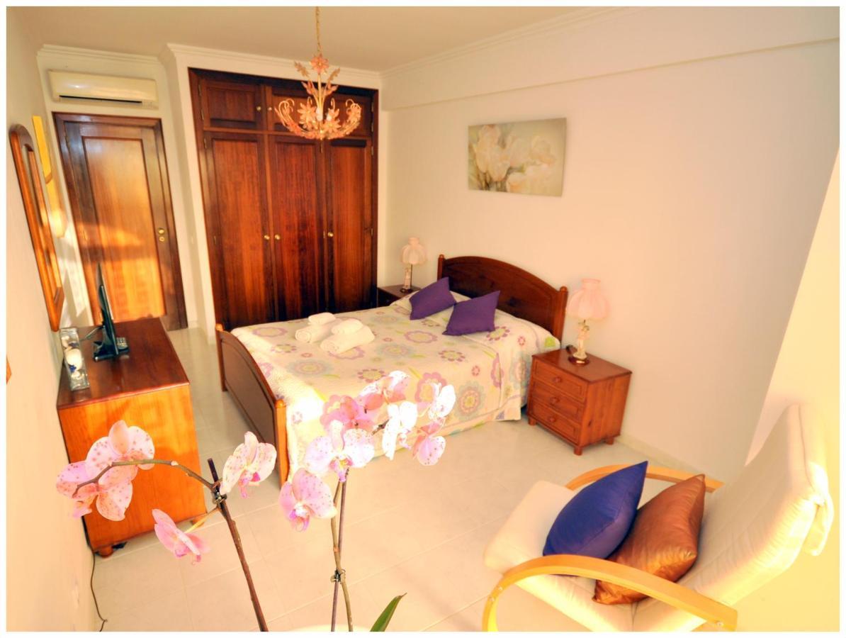 Apartamentos Capitolina Quarteira Kültér fotó