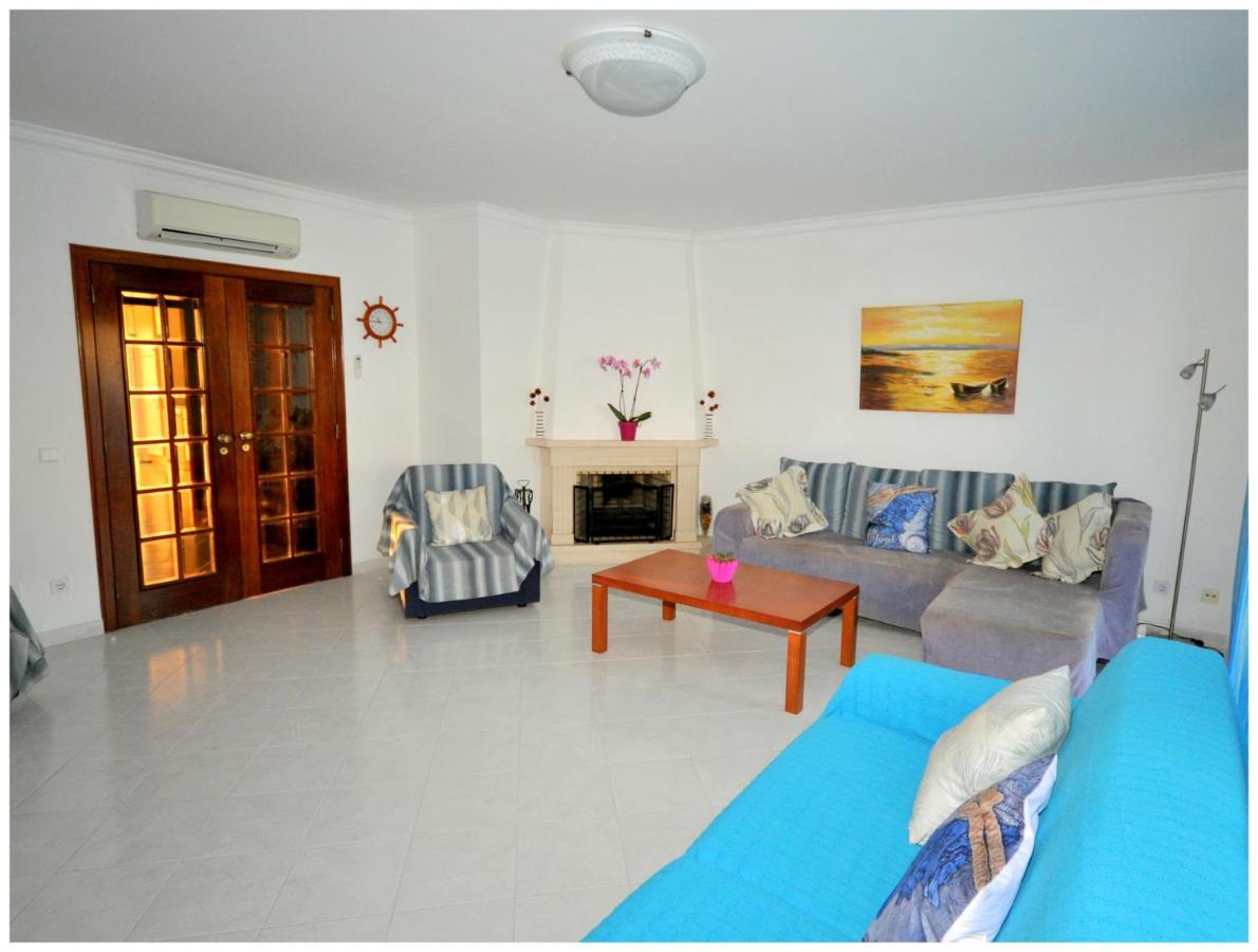 Apartamentos Capitolina Quarteira Kültér fotó