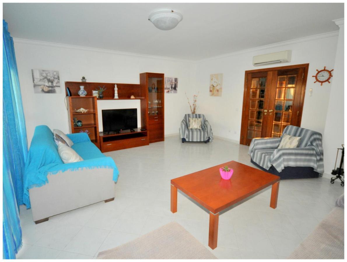 Apartamentos Capitolina Quarteira Kültér fotó