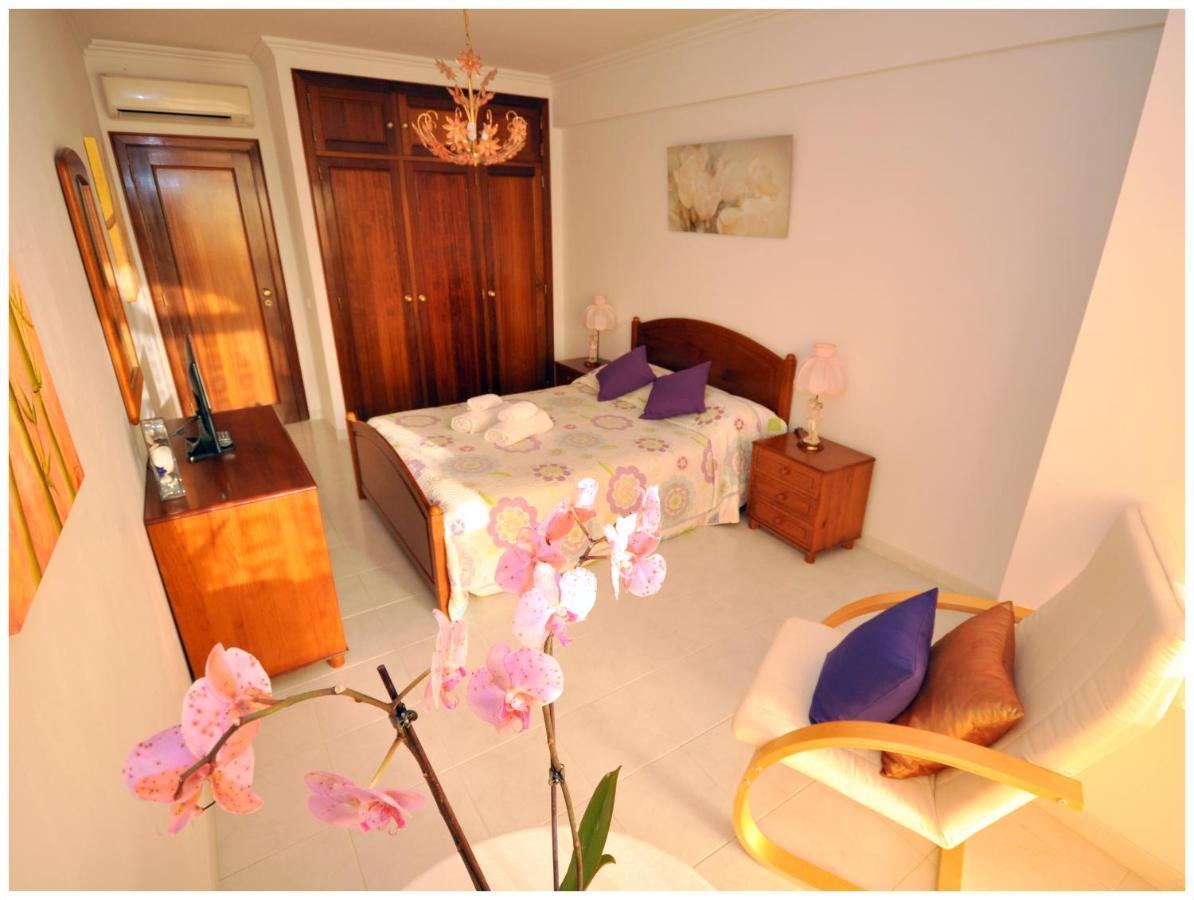 Apartamentos Capitolina Quarteira Kültér fotó