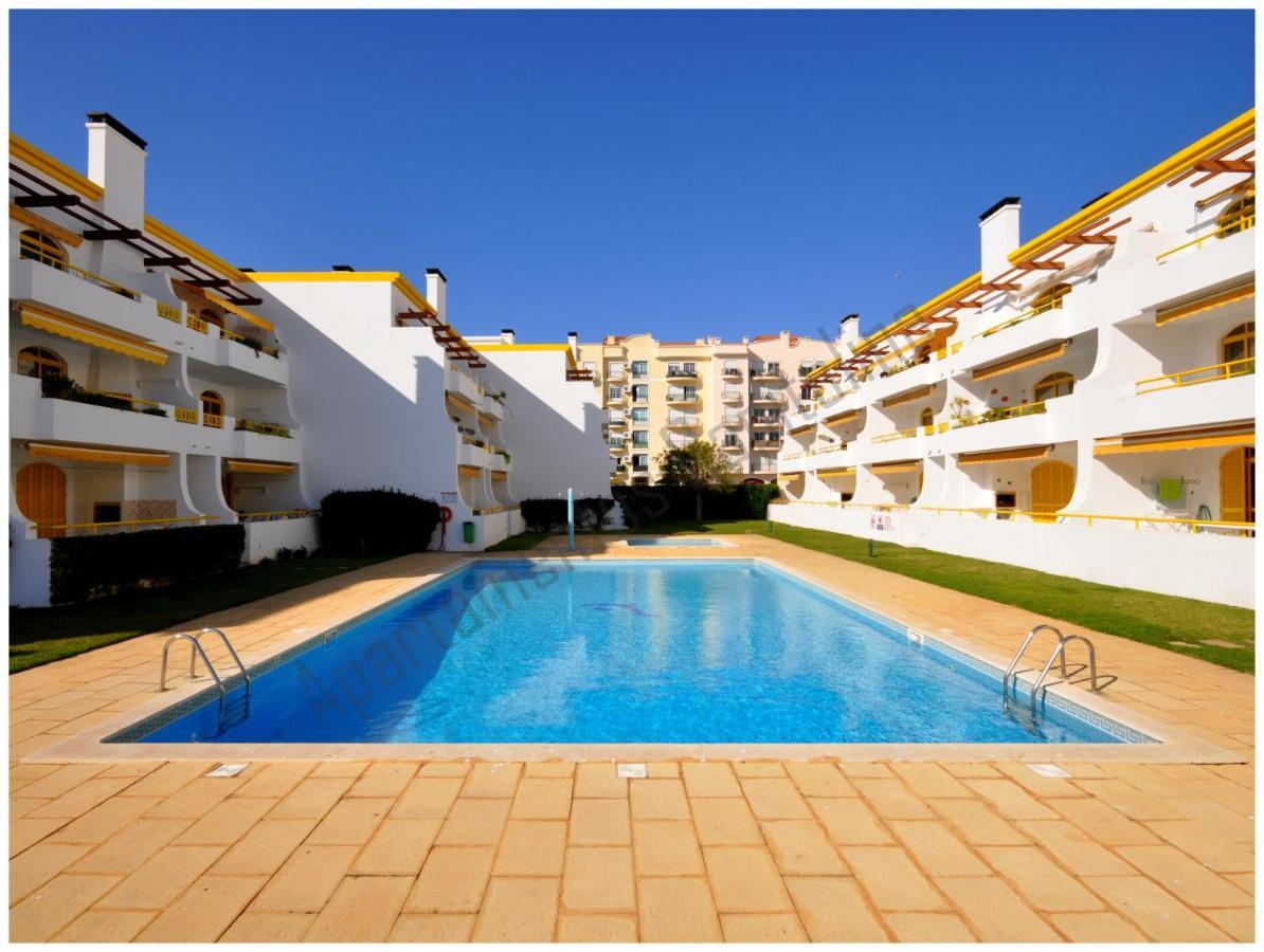 Apartamentos Capitolina Quarteira Kültér fotó
