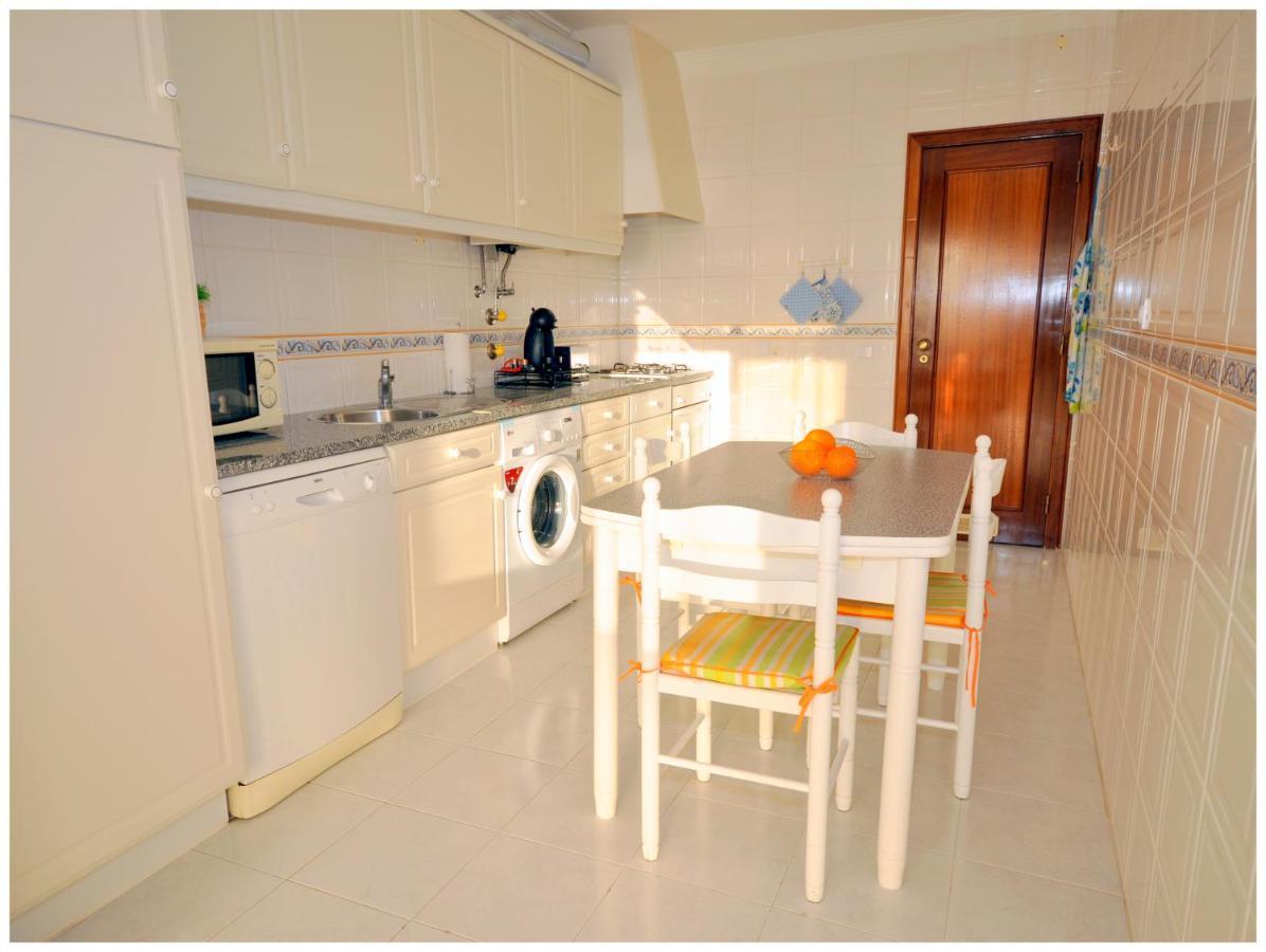Apartamentos Capitolina Quarteira Kültér fotó